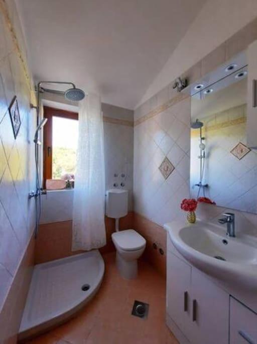 Holiday Home For 8 People, Pool + Sea View Vilanija المظهر الخارجي الصورة